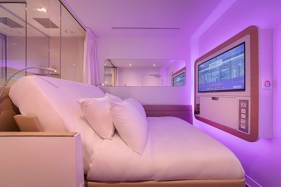 YOTELAIR CDG Premium Queen cabin